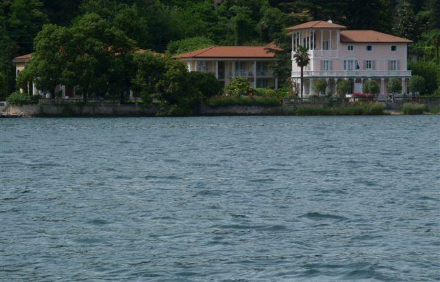 Residence Ville Lago Lugano Porto Ceresio Bagian luar foto
